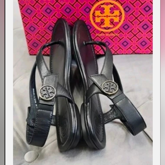 Tory Burch Shoes - Tory Burch Minnie Travel Sandals - Size 8